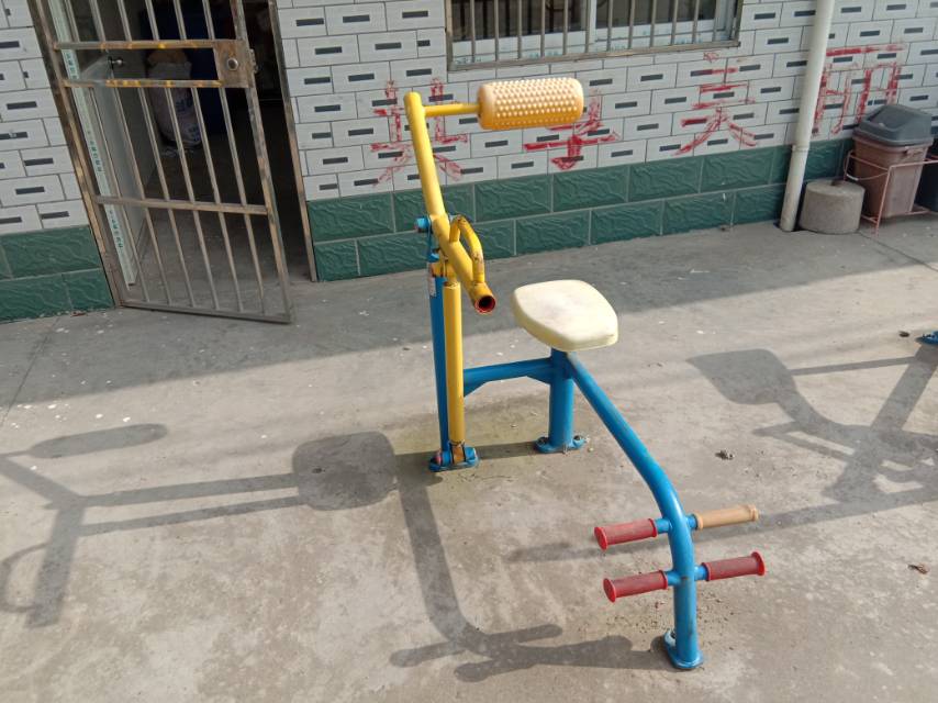 腹背鍛煉器 腹背鍛煉器