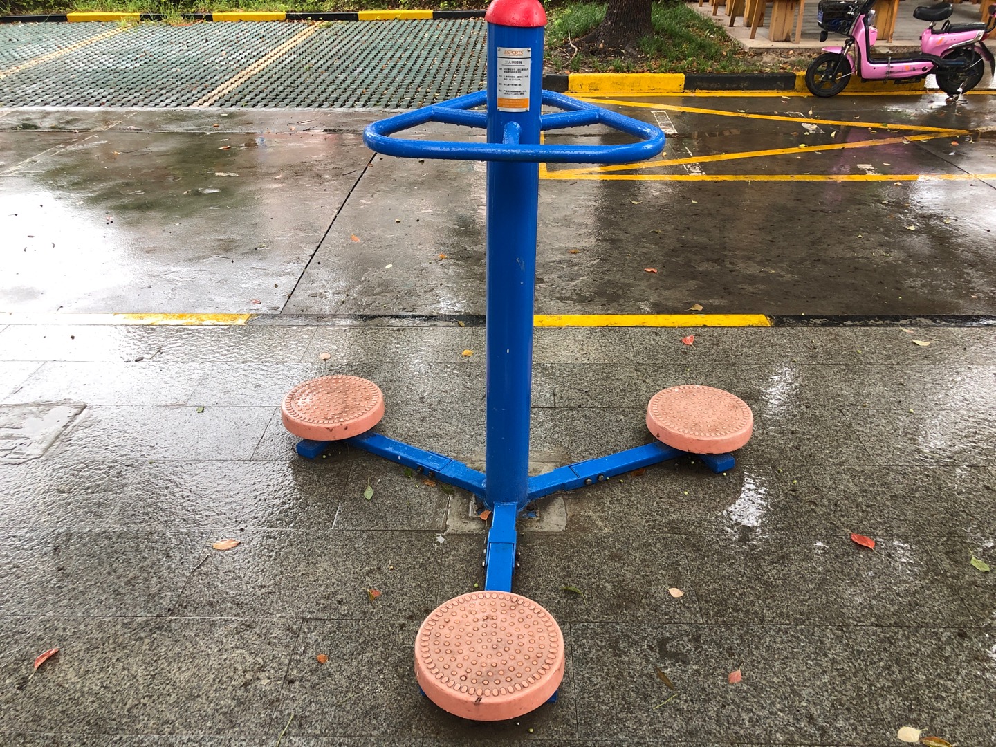 三人扭腰器 三人扭腰器