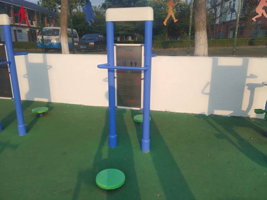 雙立柱扭腰器 雙立柱扭腰器