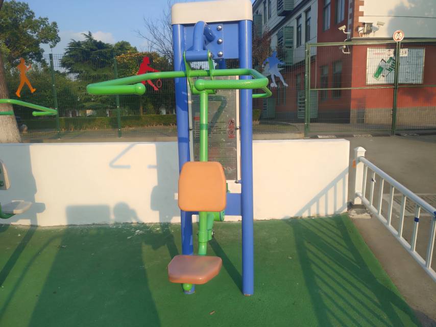 雙立柱拉力訓(xùn)練器 雙立柱拉力訓(xùn)練器