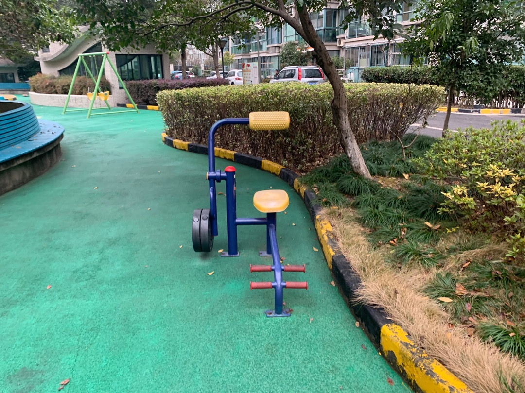 腹背鍛煉器 腹背鍛煉器