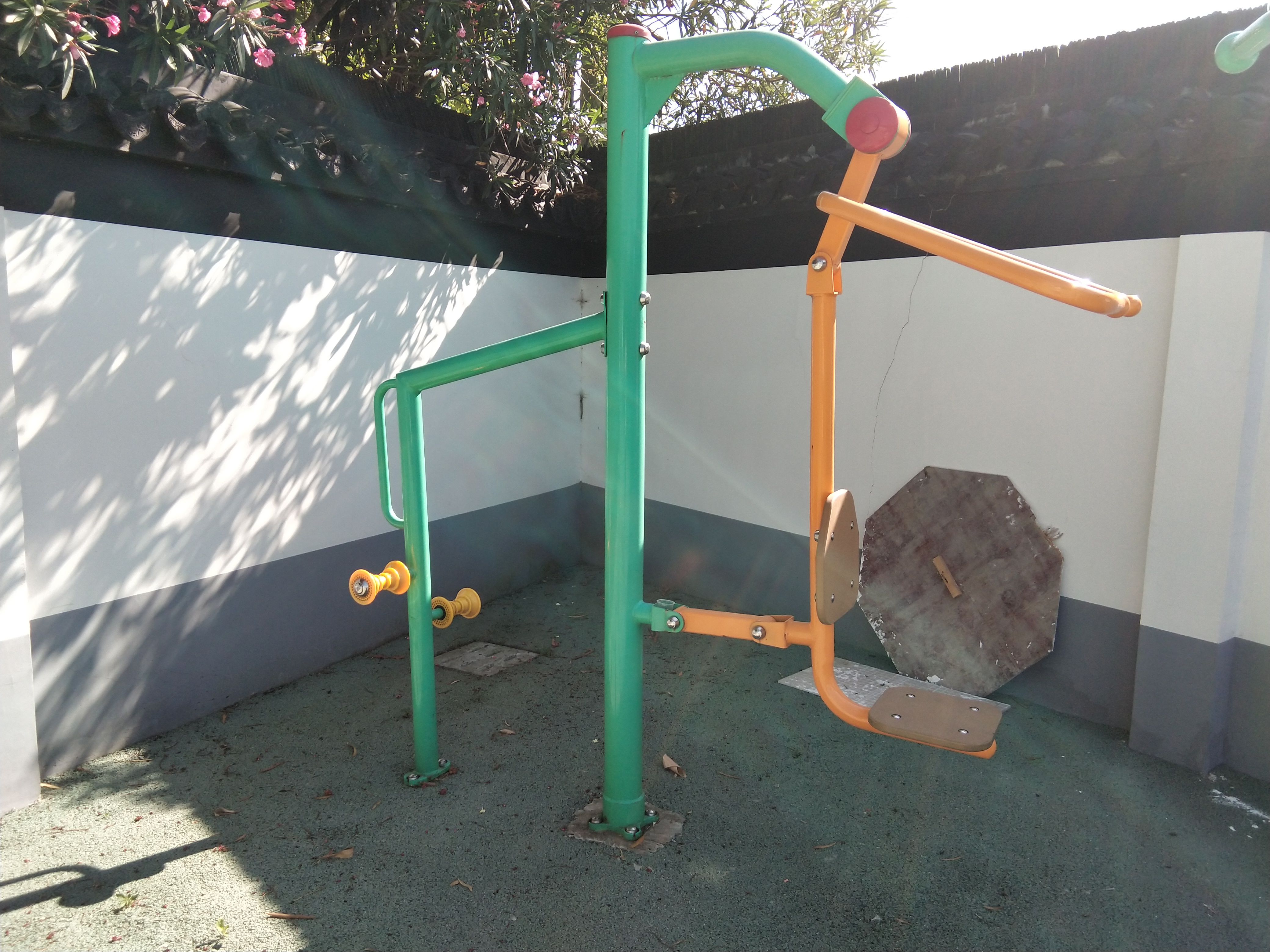 坐拉訓練器 坐拉訓練器