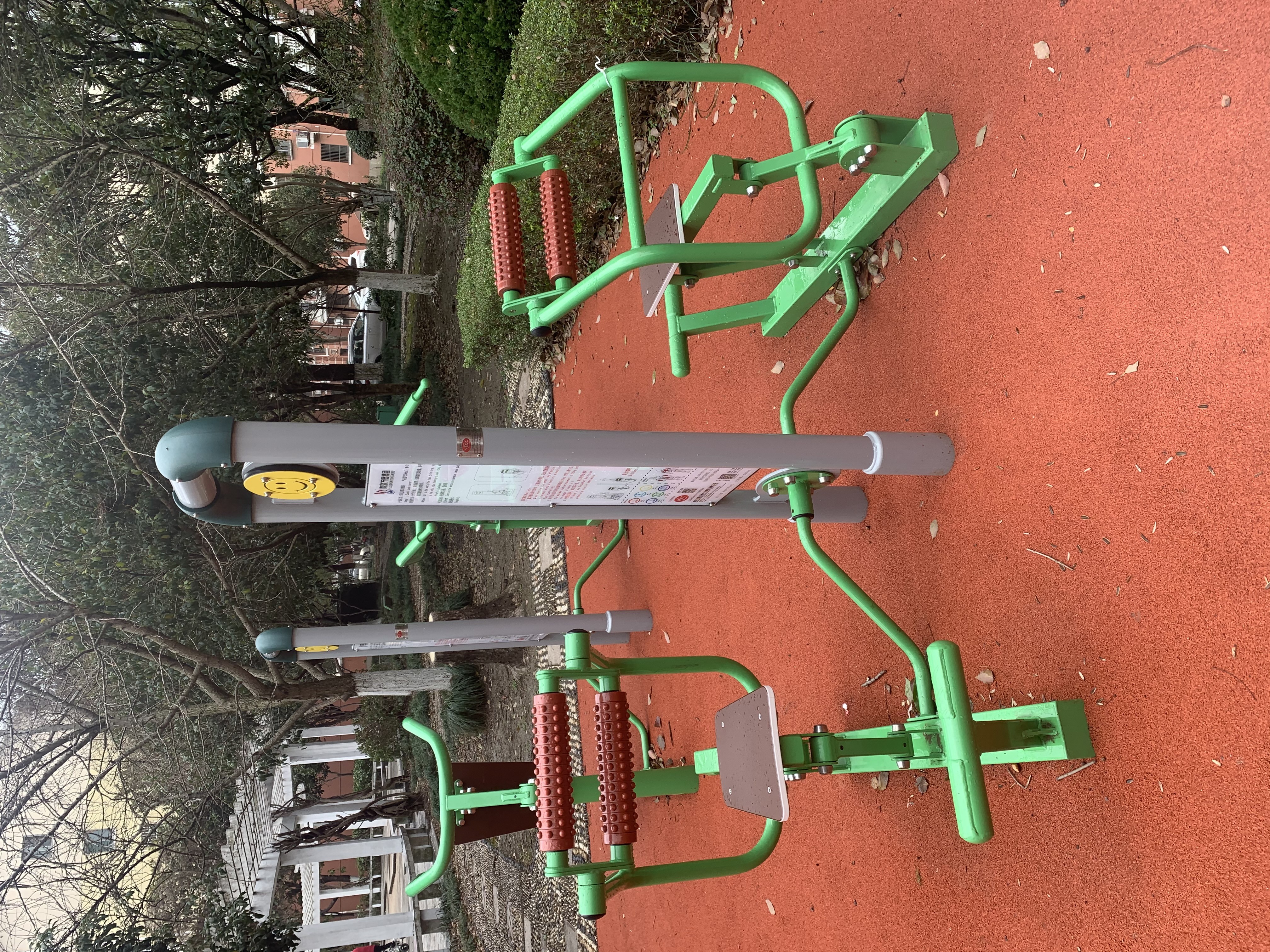 雙位背部訓練器