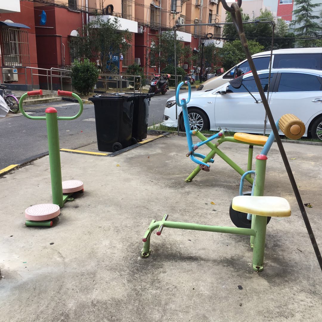 銀一小區二村健身點F