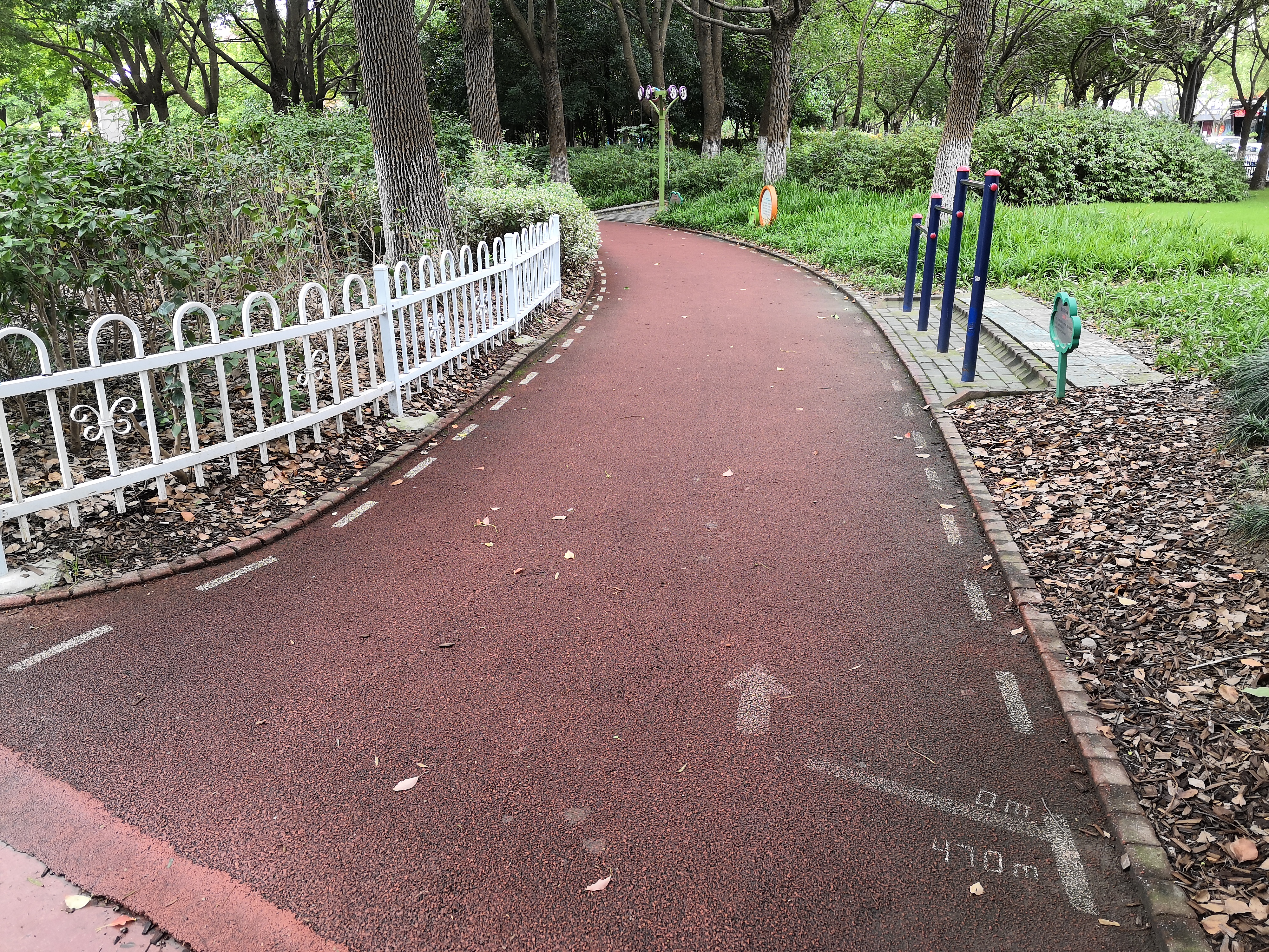 嘉定工業區海裕廣場健身步道