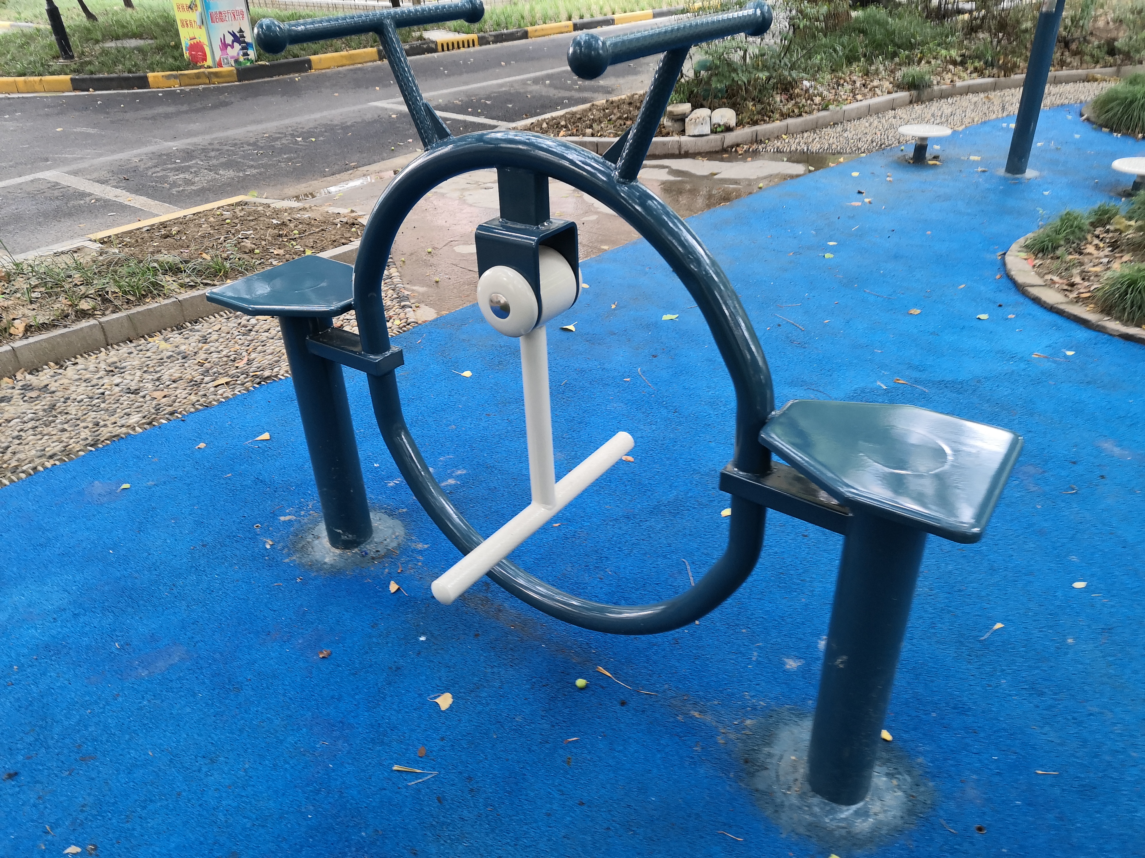 坐推訓(xùn)練器