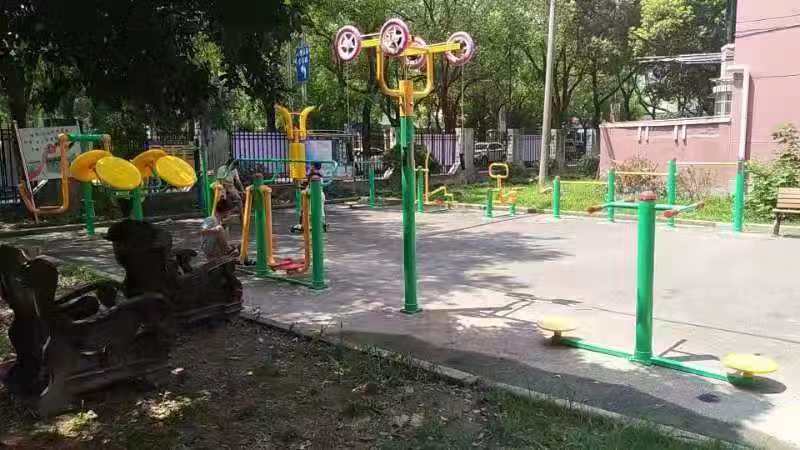 華美路居委健身點(diǎn)E