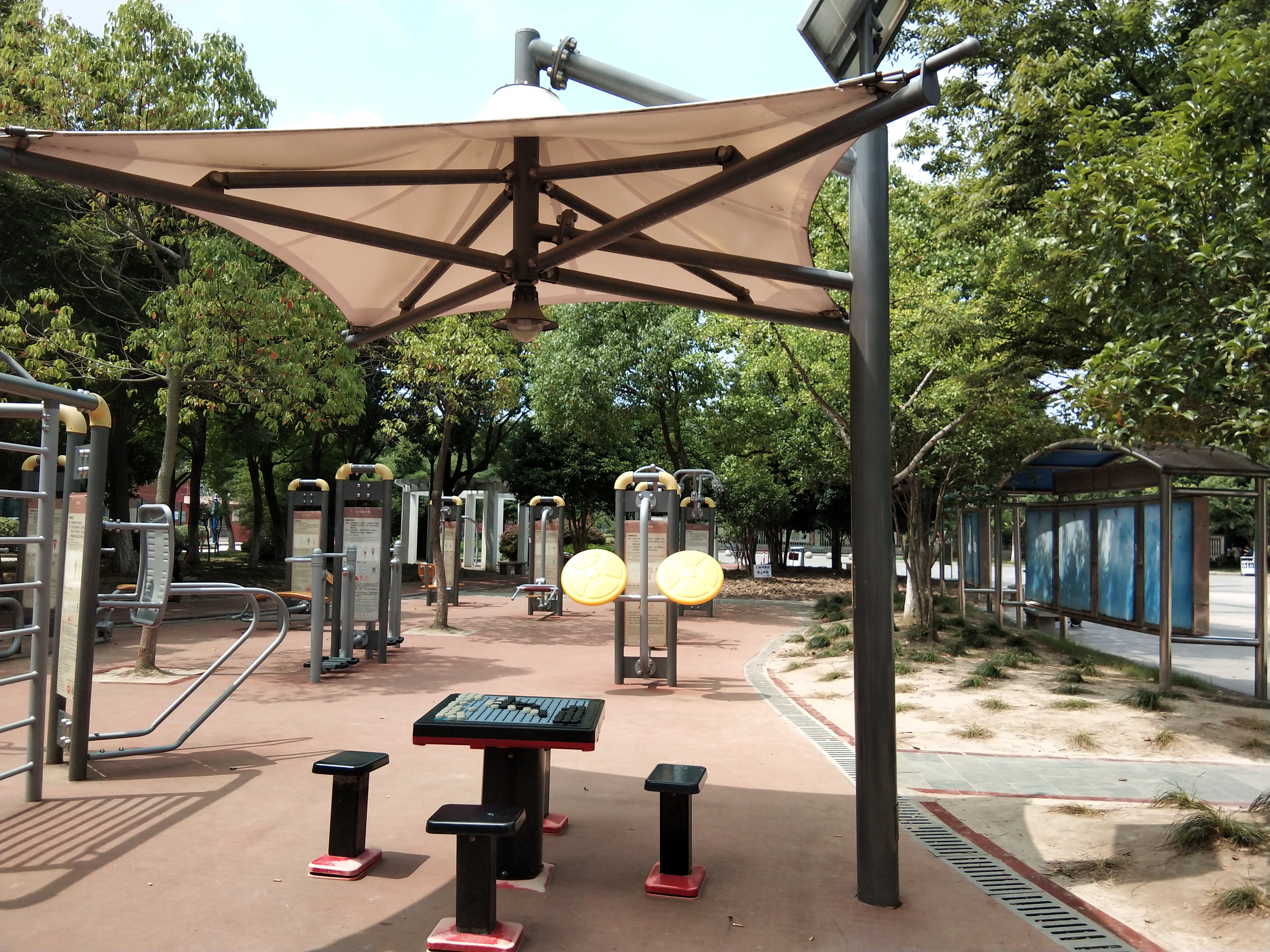 太陽能燈光遮陽棚 太陽能燈光遮陽棚