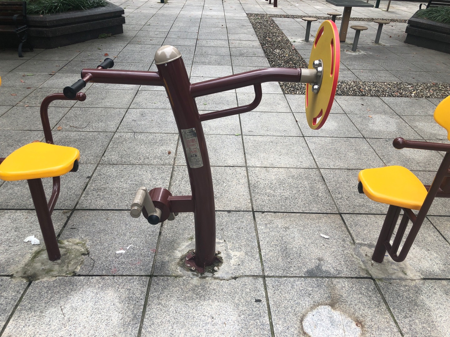 腳部轉動臂力器