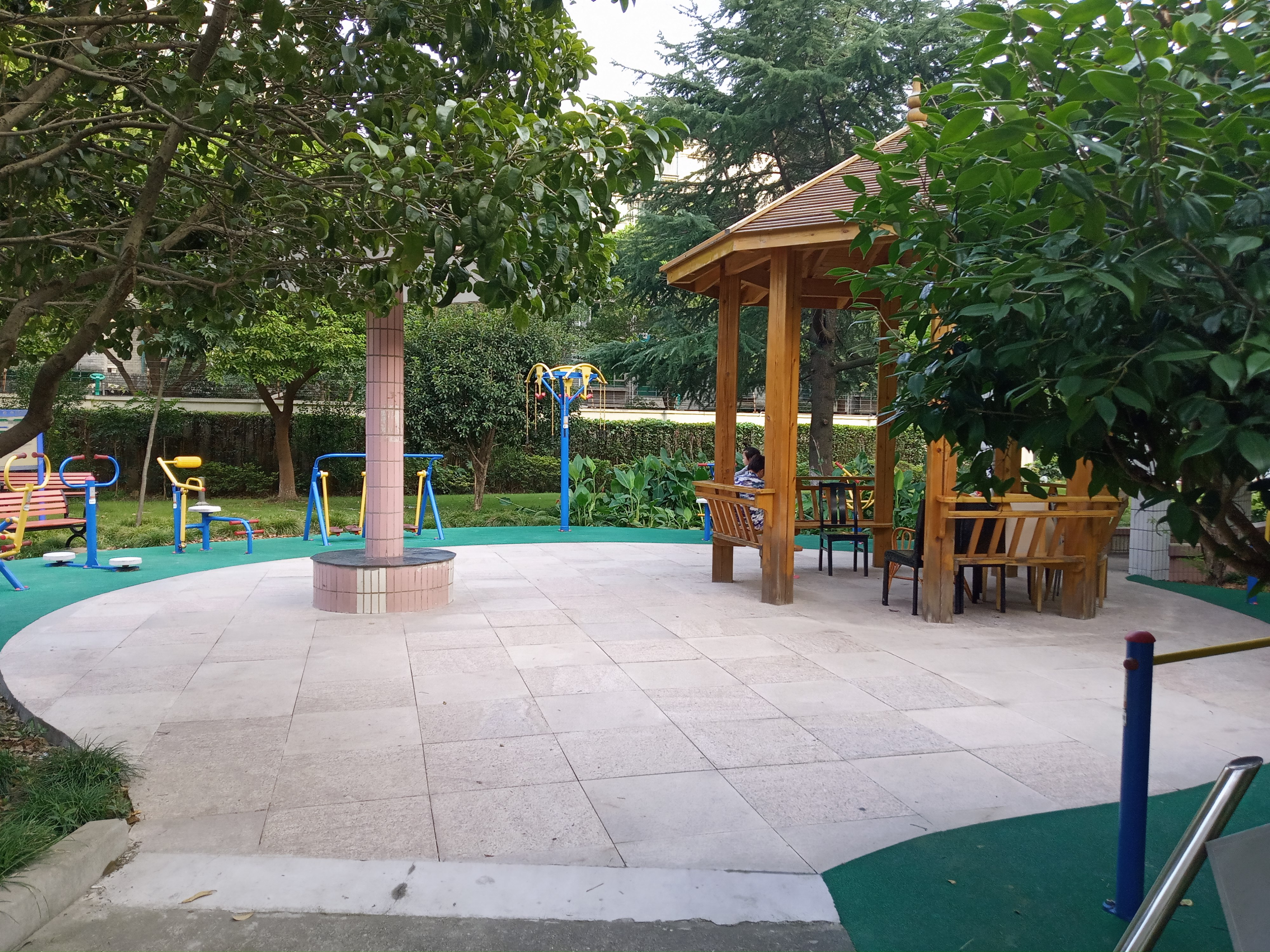 古美十村居委B健身苑點(diǎn)