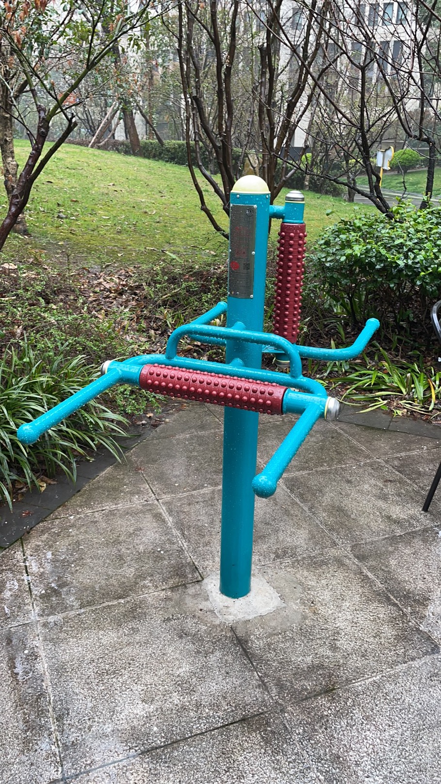 互動式腰背按摩器