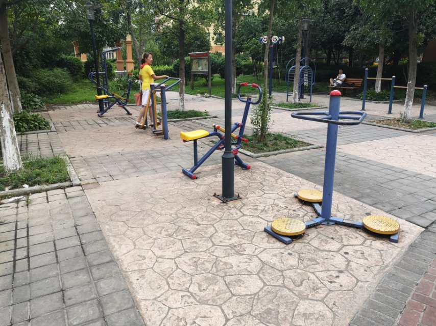 豪世盛地居委健身苑點(diǎn)C