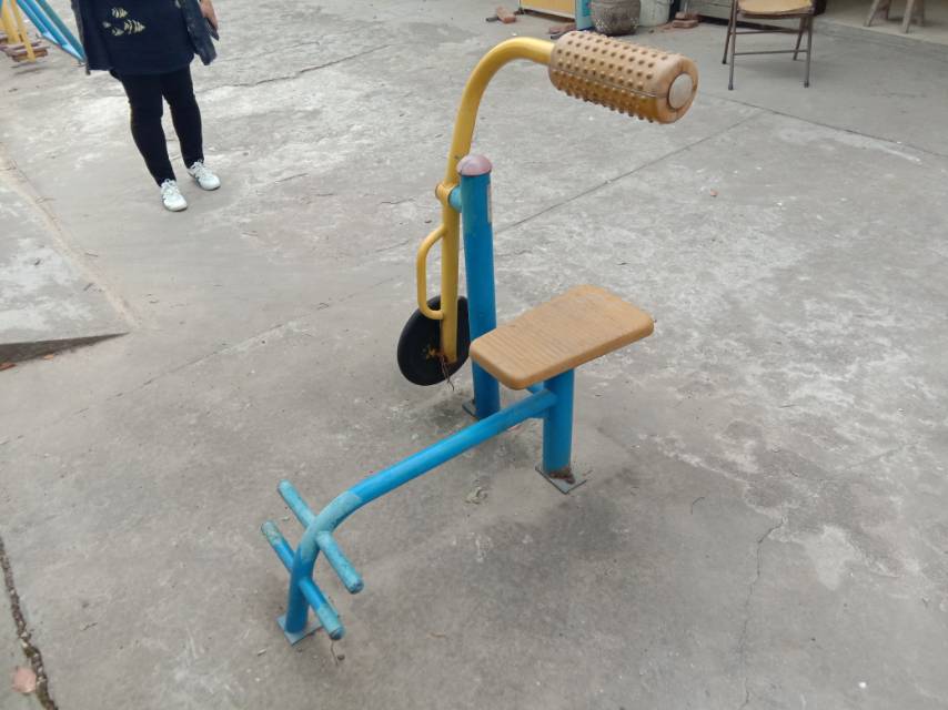 腹背鍛煉器 腹背鍛煉器