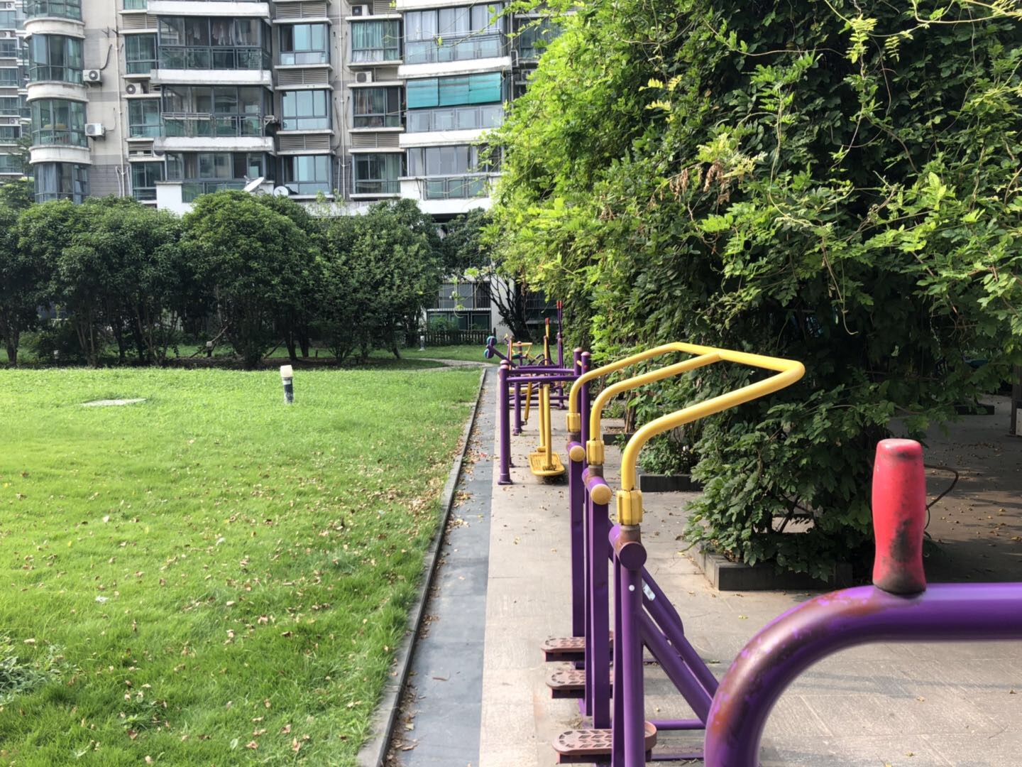 梅蓮苑居委B健身苑點(diǎn)