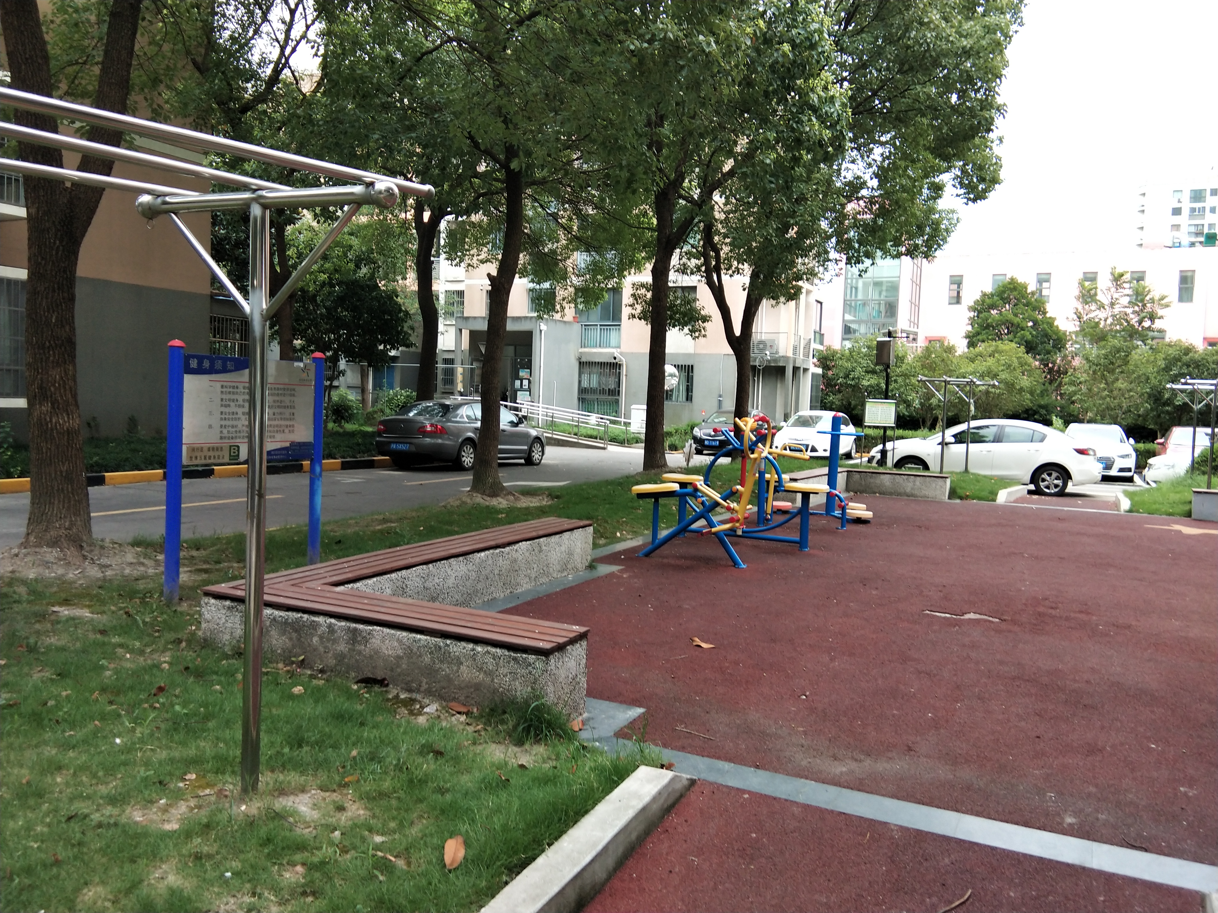 世博五居B健身苑點