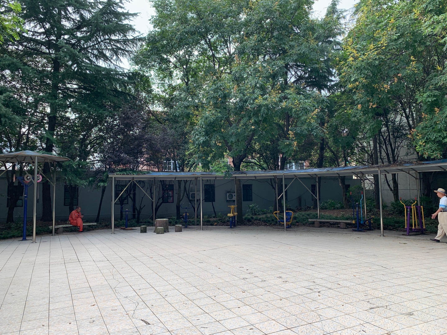 啟明村七隊健身點