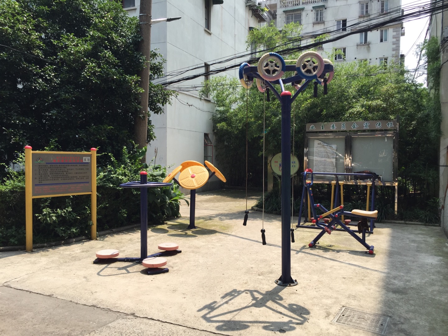 德華路散戶區健身點