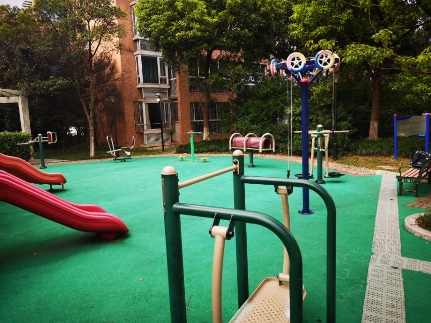 萬科一居委健身苑點C