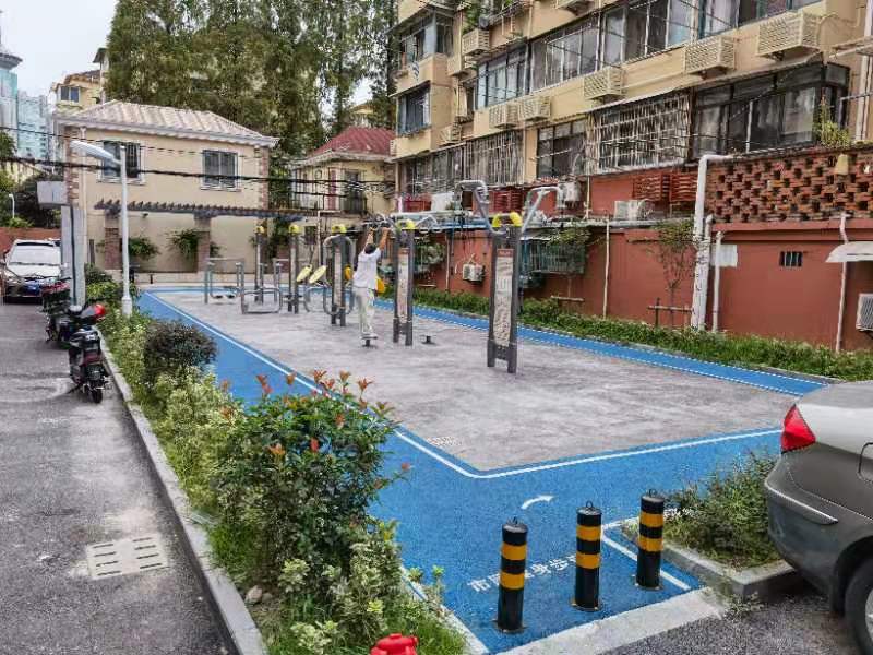 虹一小區(qū)益智健身點