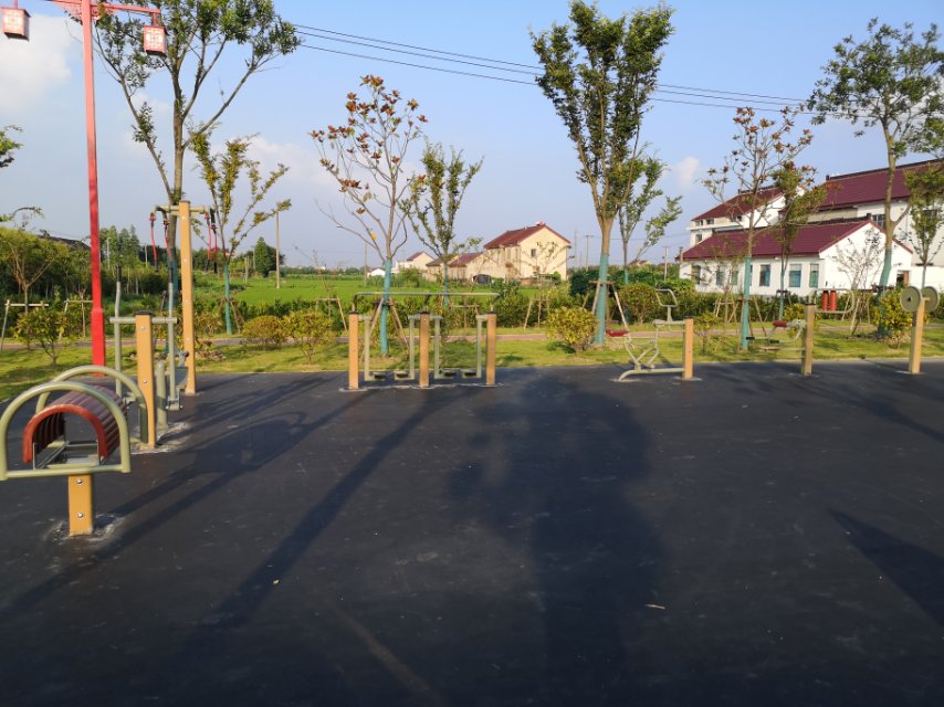 三橋村微公園市民益智健身點