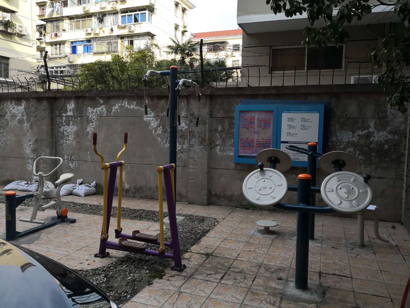 靜安區芷江西路街道協和居委健身點（大統路1088弄）