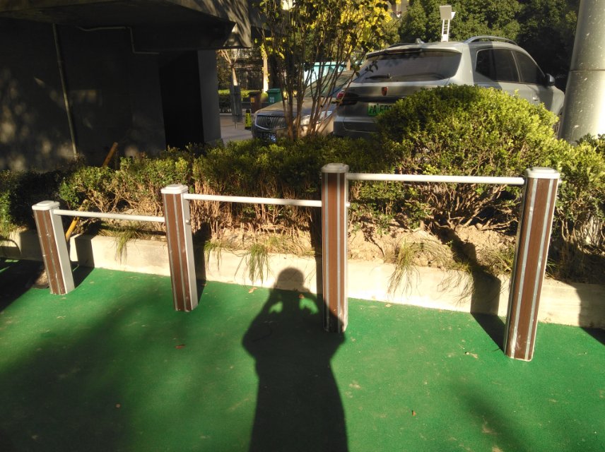 彈振壓腿器 彈振壓腿器