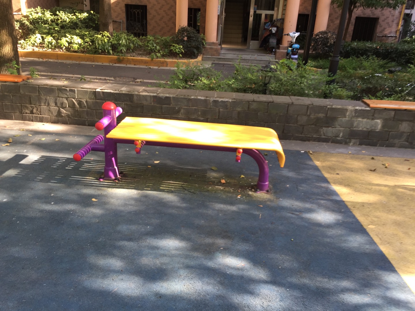 仰臥起平臺(tái) 仰臥起平臺(tái)