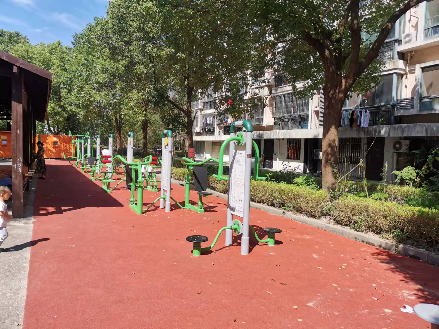 青村鎮青河和景苑市民益智健身點