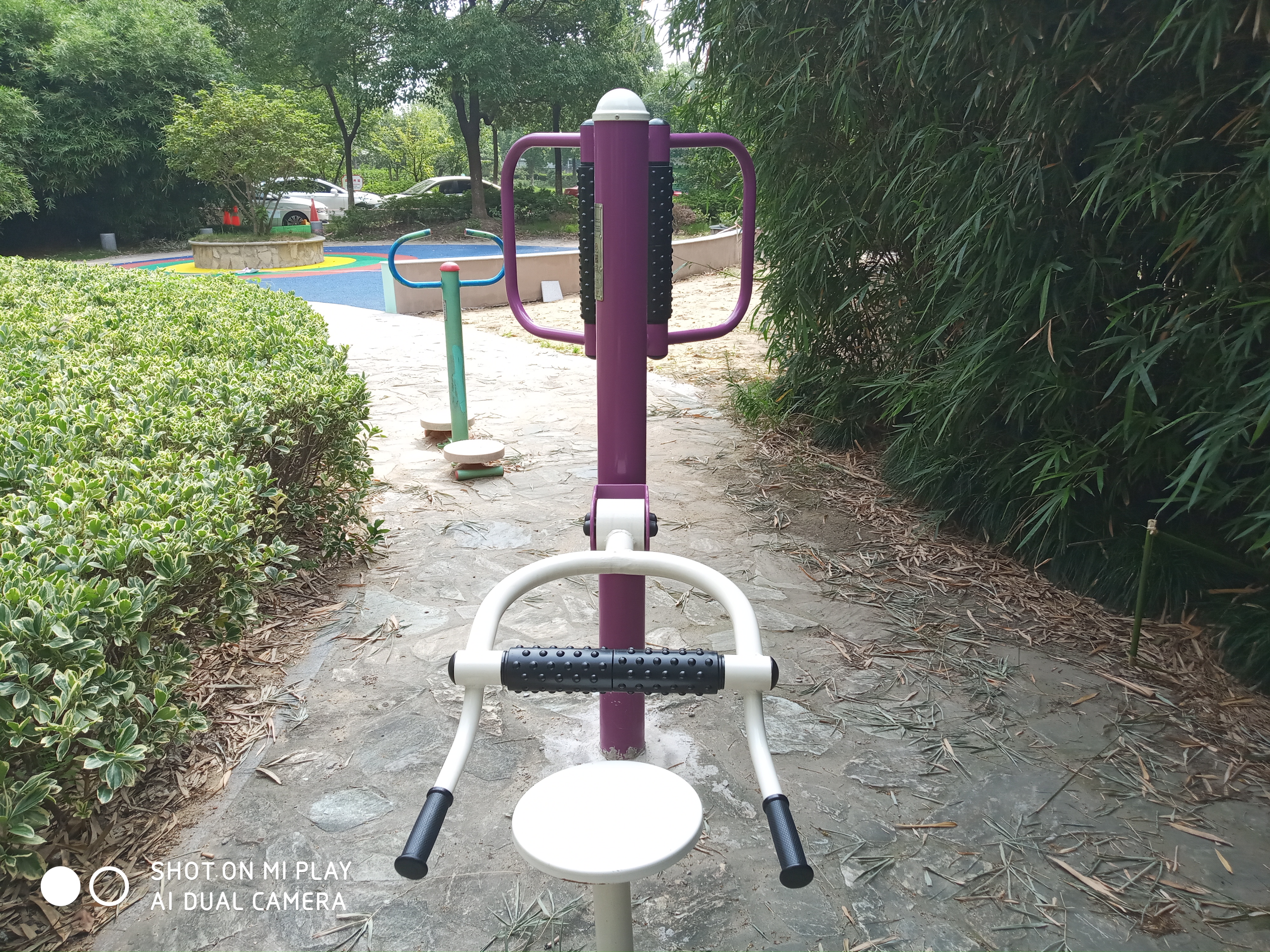 坐式腰背按摩器 坐式腰背按摩器