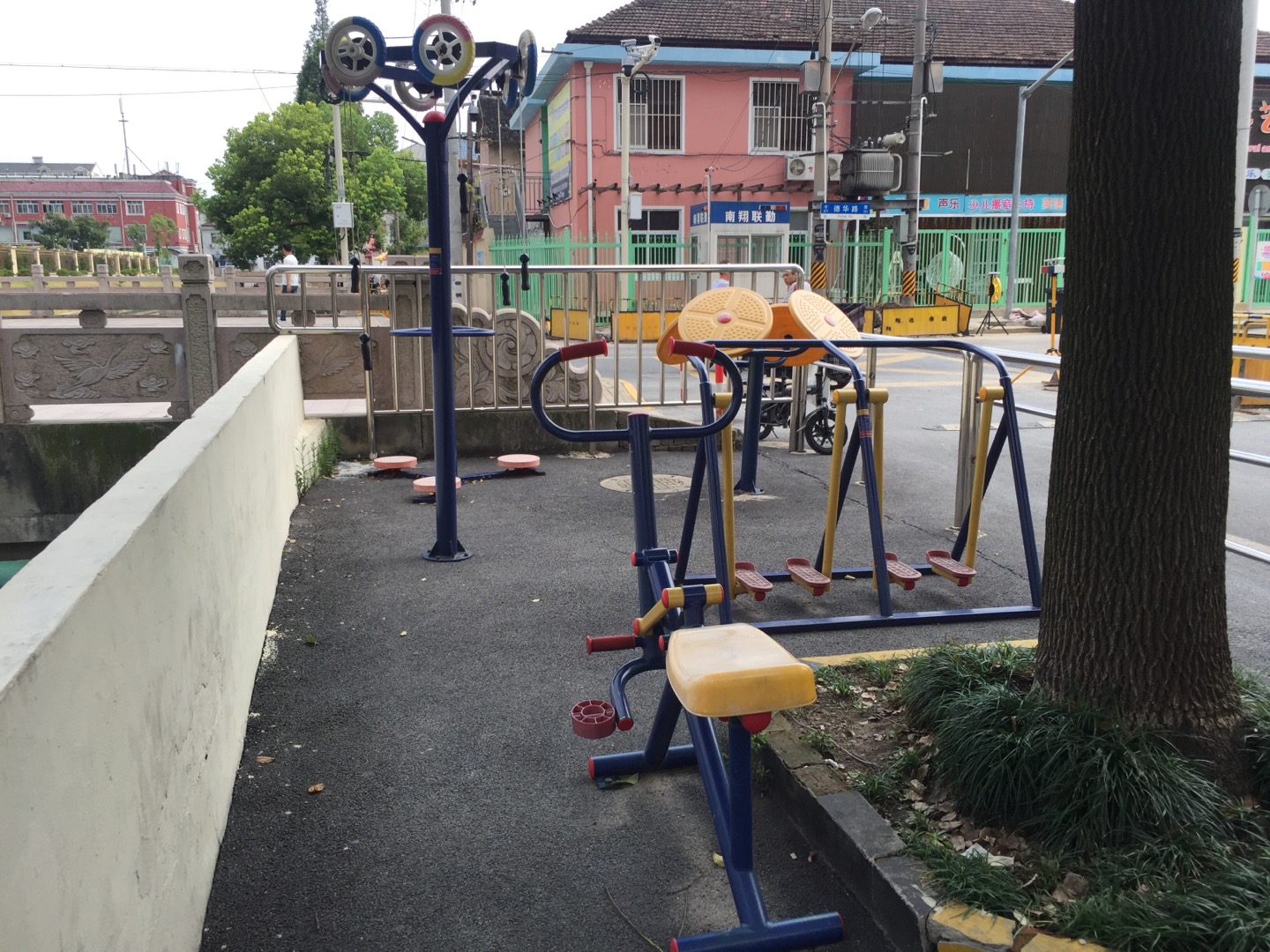 德華社區(qū)226弄健身點