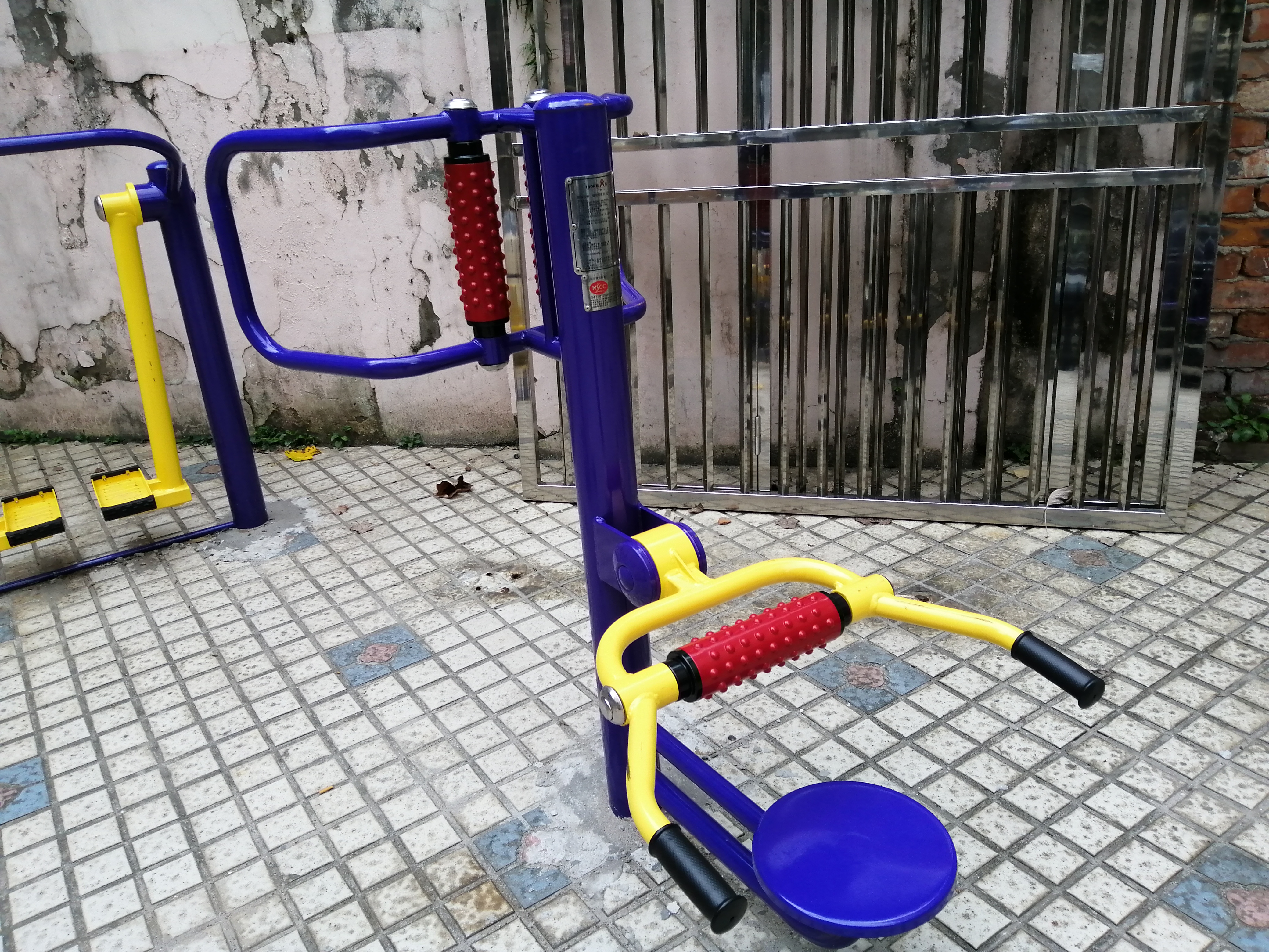 腰背按摩器 腰背按摩器