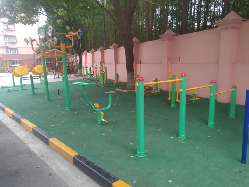 航華一村二居委A健身苑點(滬江新園)