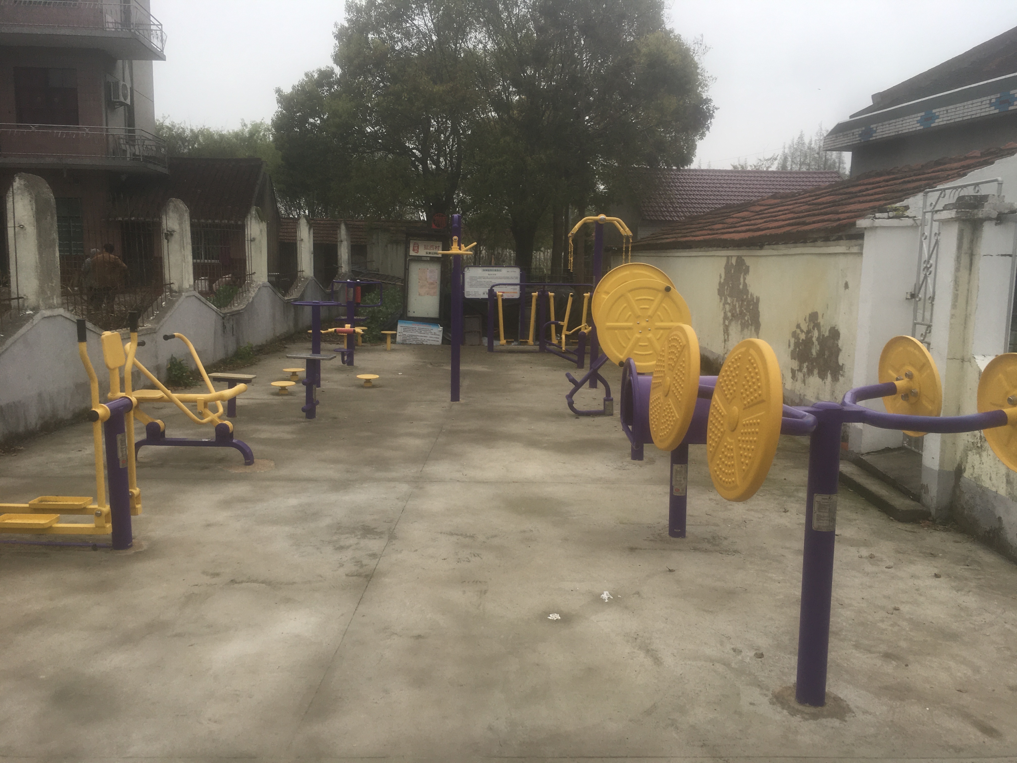 廟鎮猛西村健身點