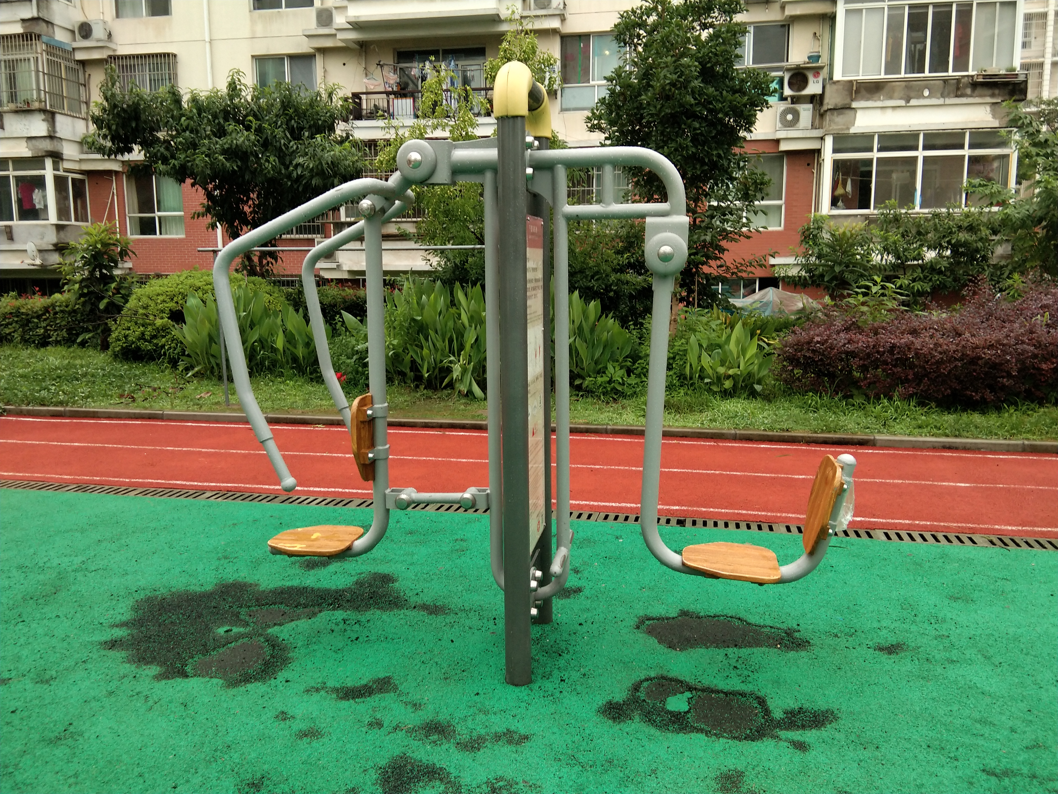 上下肢訓(xùn)練器