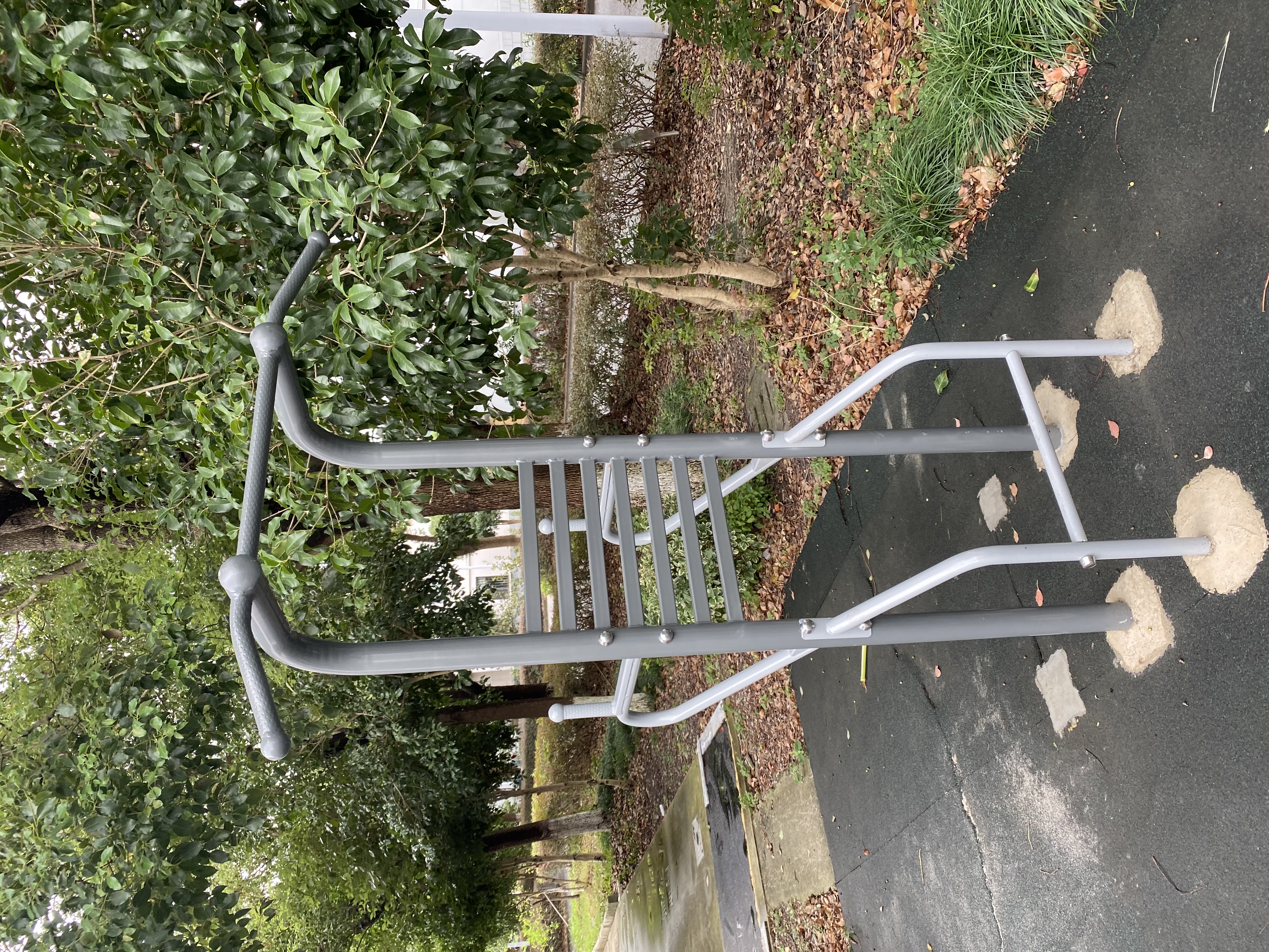 多功能訓練器 多功能訓練器