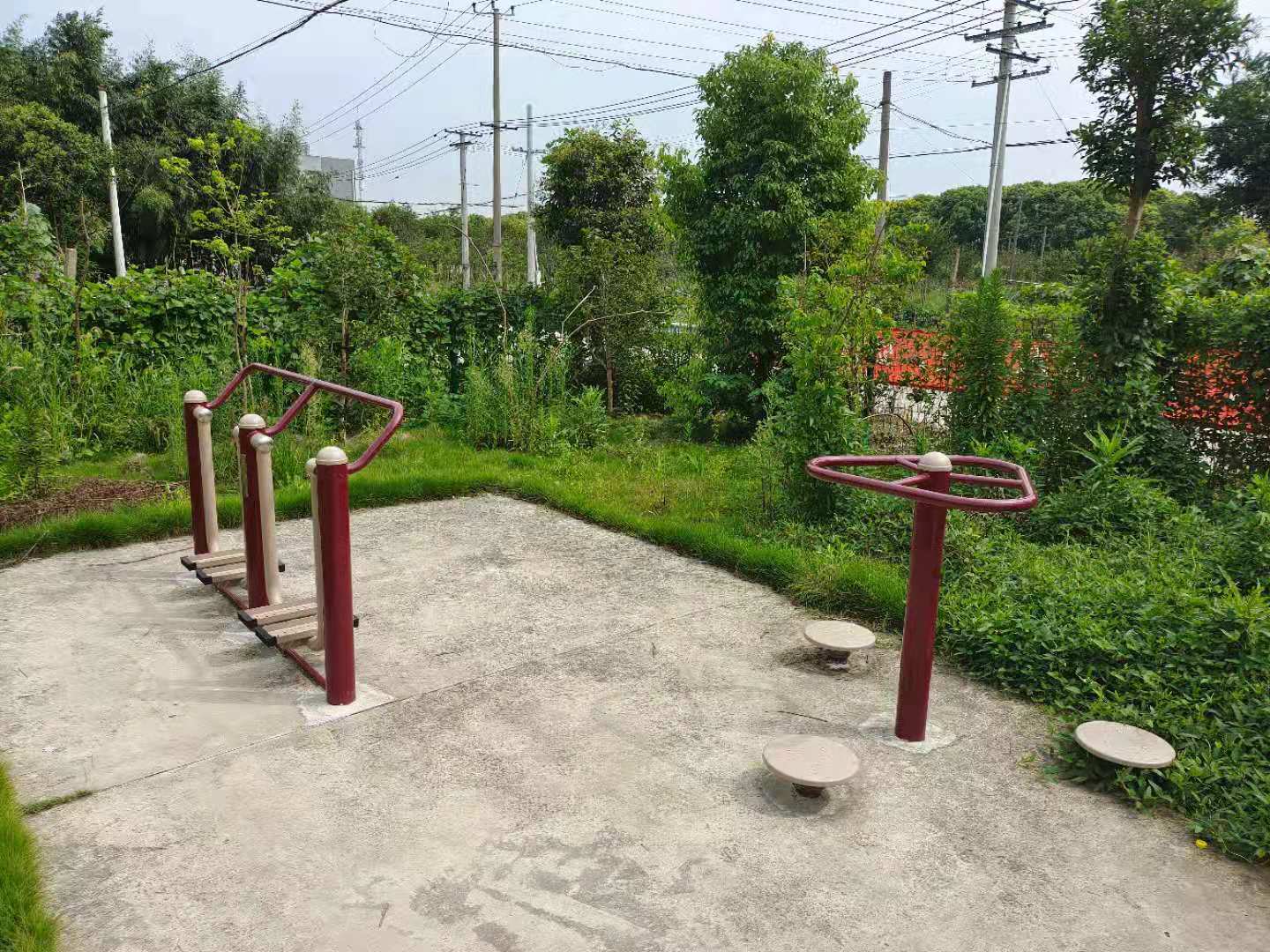 華亭鎮塔橋村張店3隊健身點