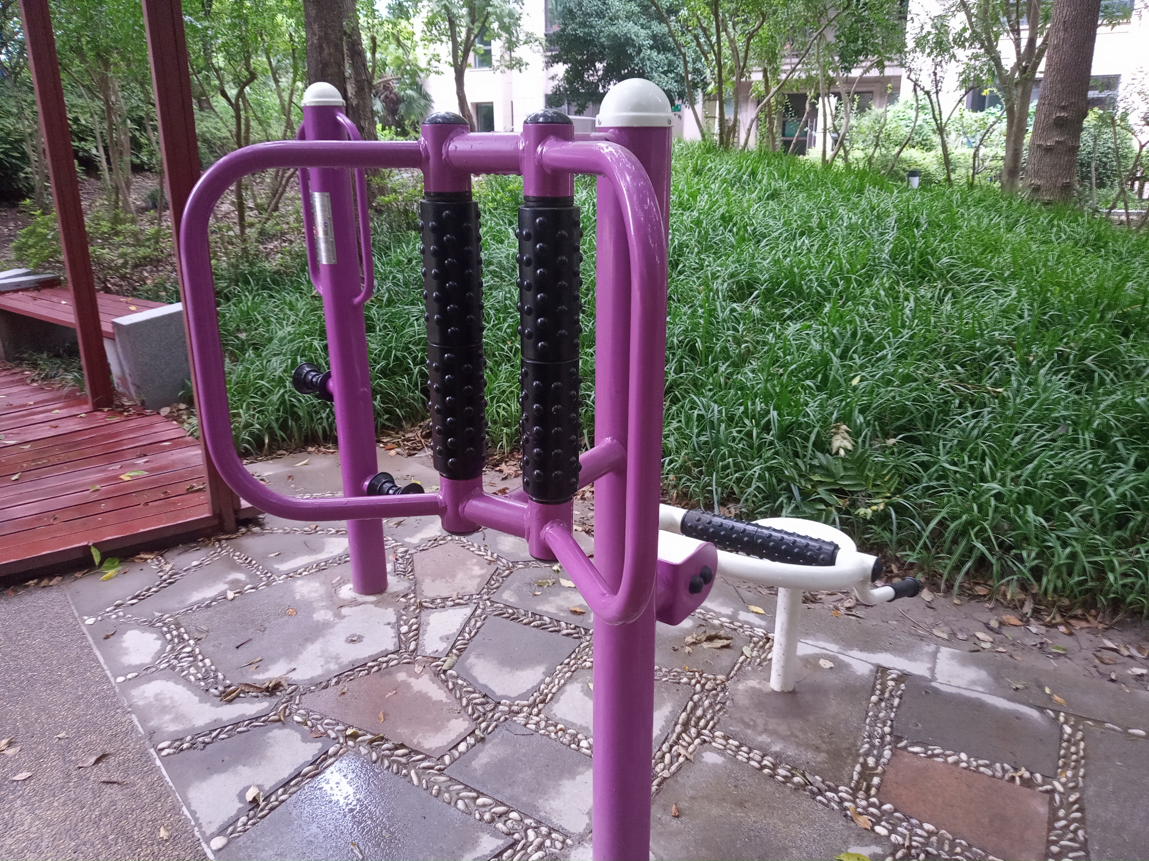 坐式腰背按摩器 坐式腰背按摩器