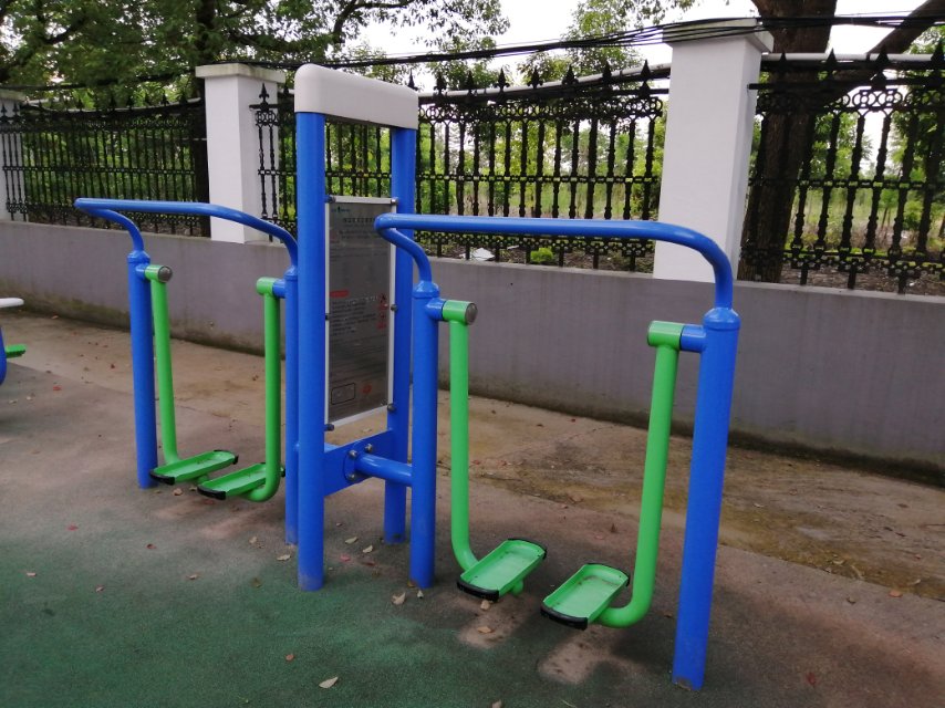 雙立柱太空漫步器