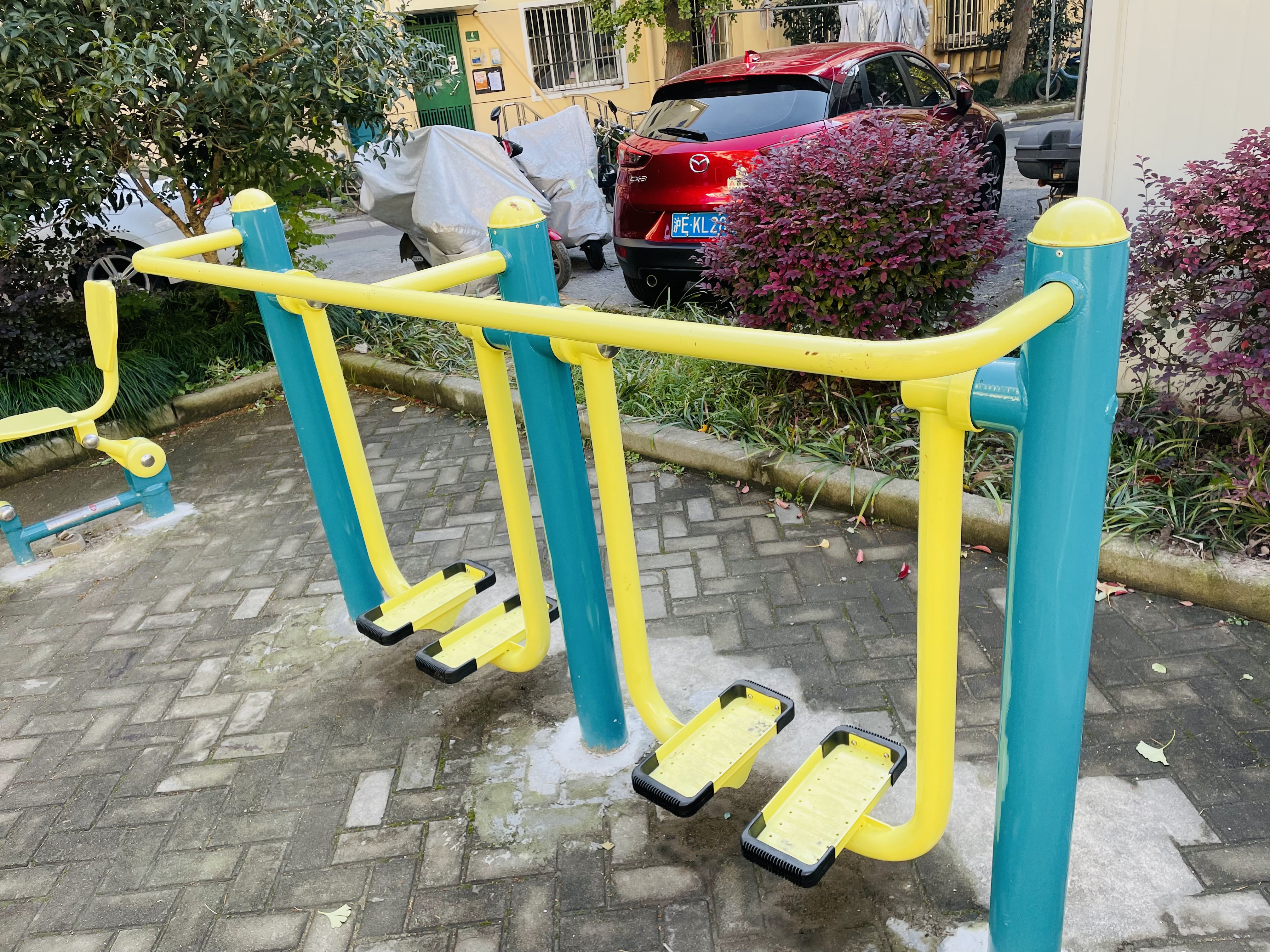 二位智能太空漫步機