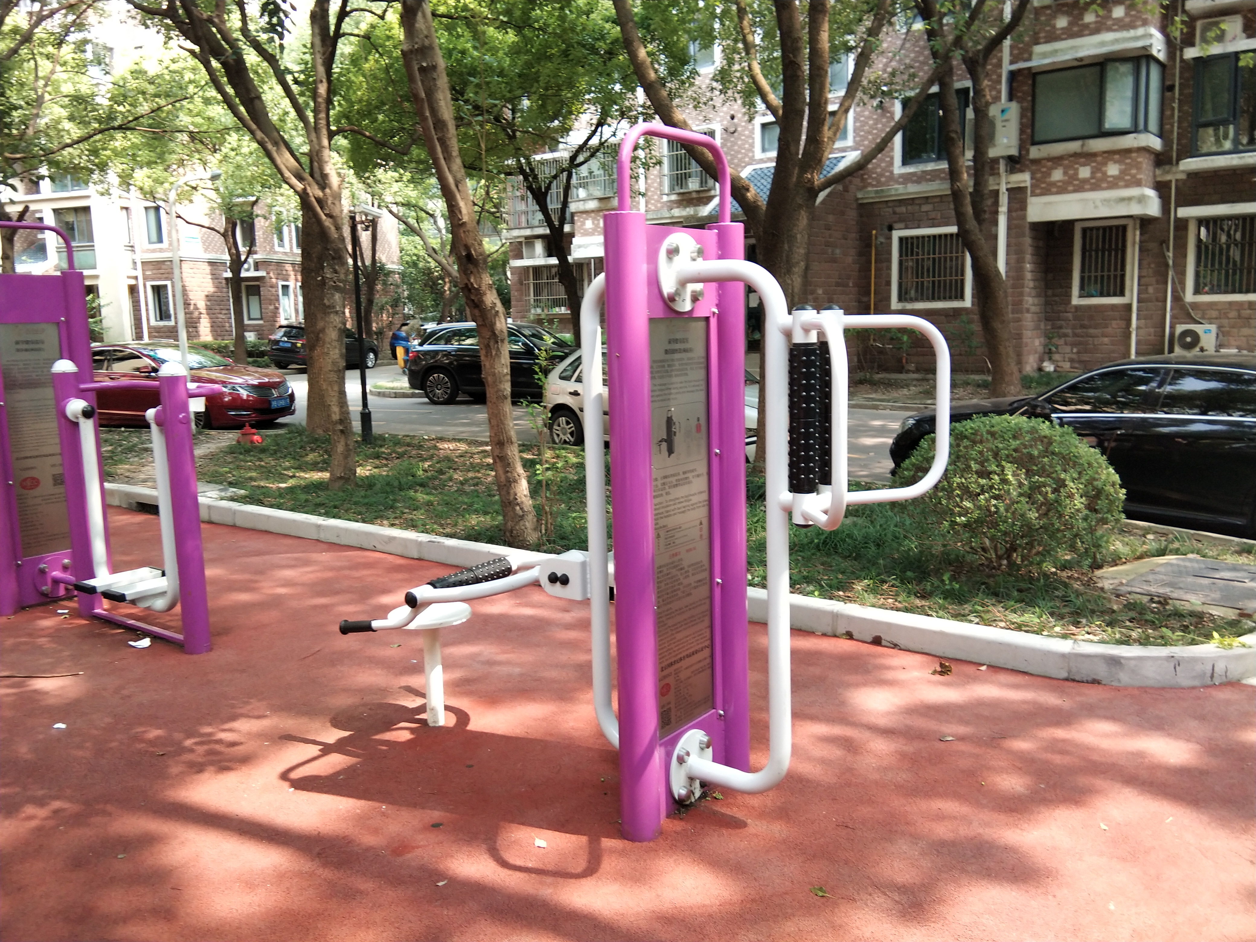 雙立柱腰背按摩器 雙立柱腰背按摩器