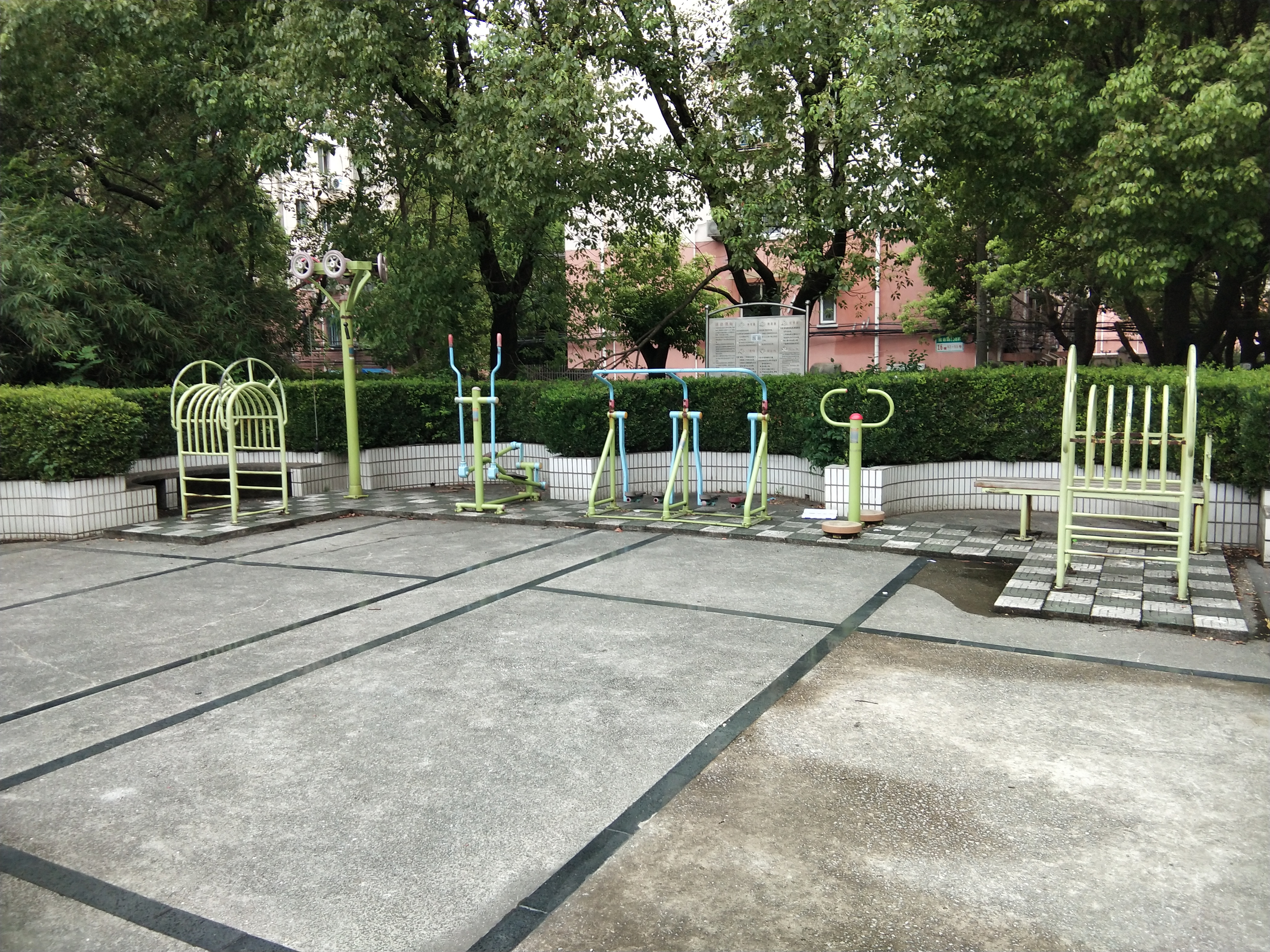 新梅花苑健身點(diǎn)B