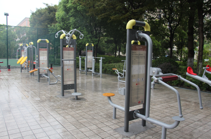 西渡社區市民益智健身苑點