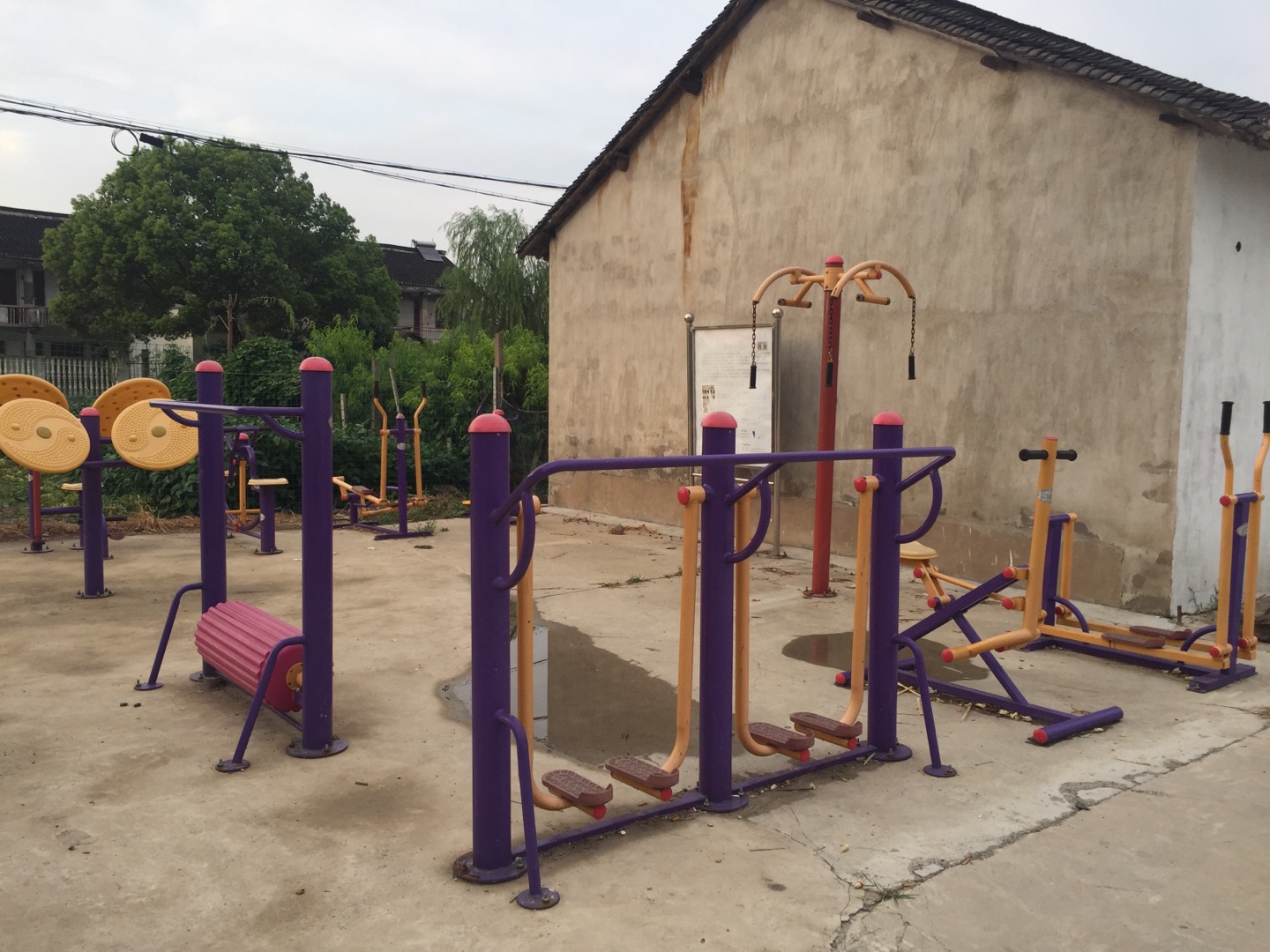 華亭鎮雙塘村雙塘13隊健身點