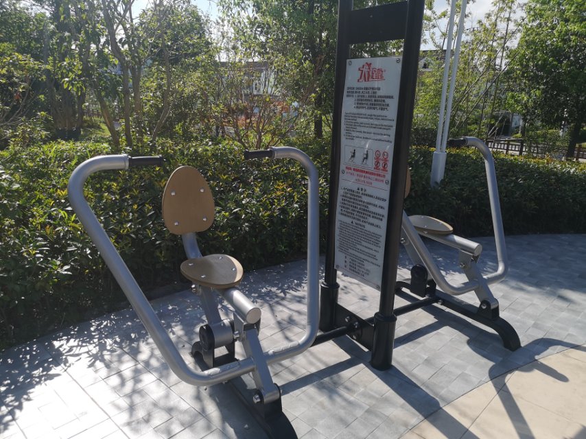 自重式平推訓練器 自重式平推訓練器