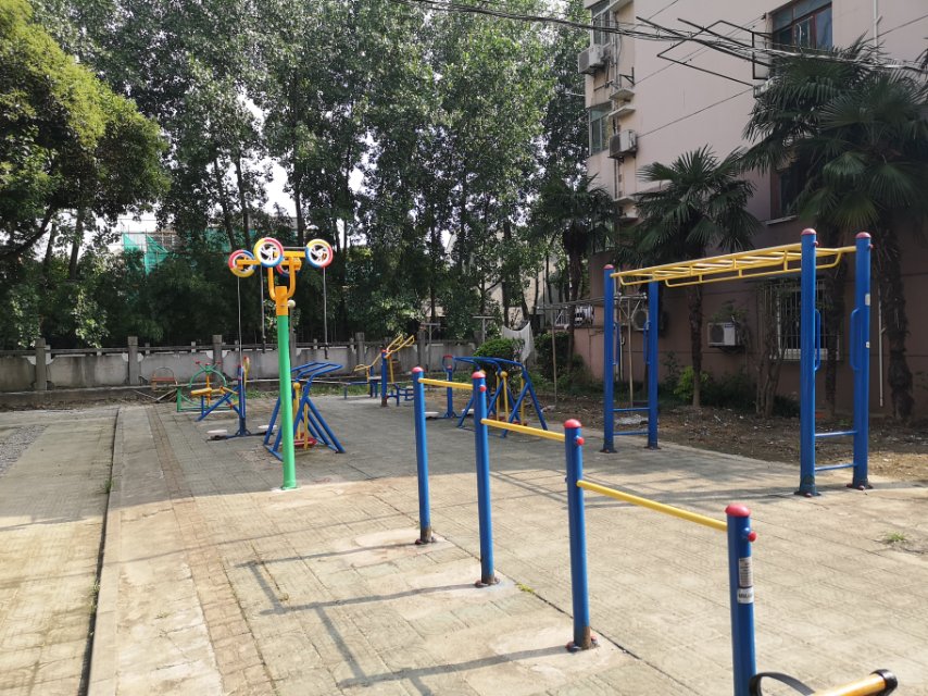 高興二居A健身點