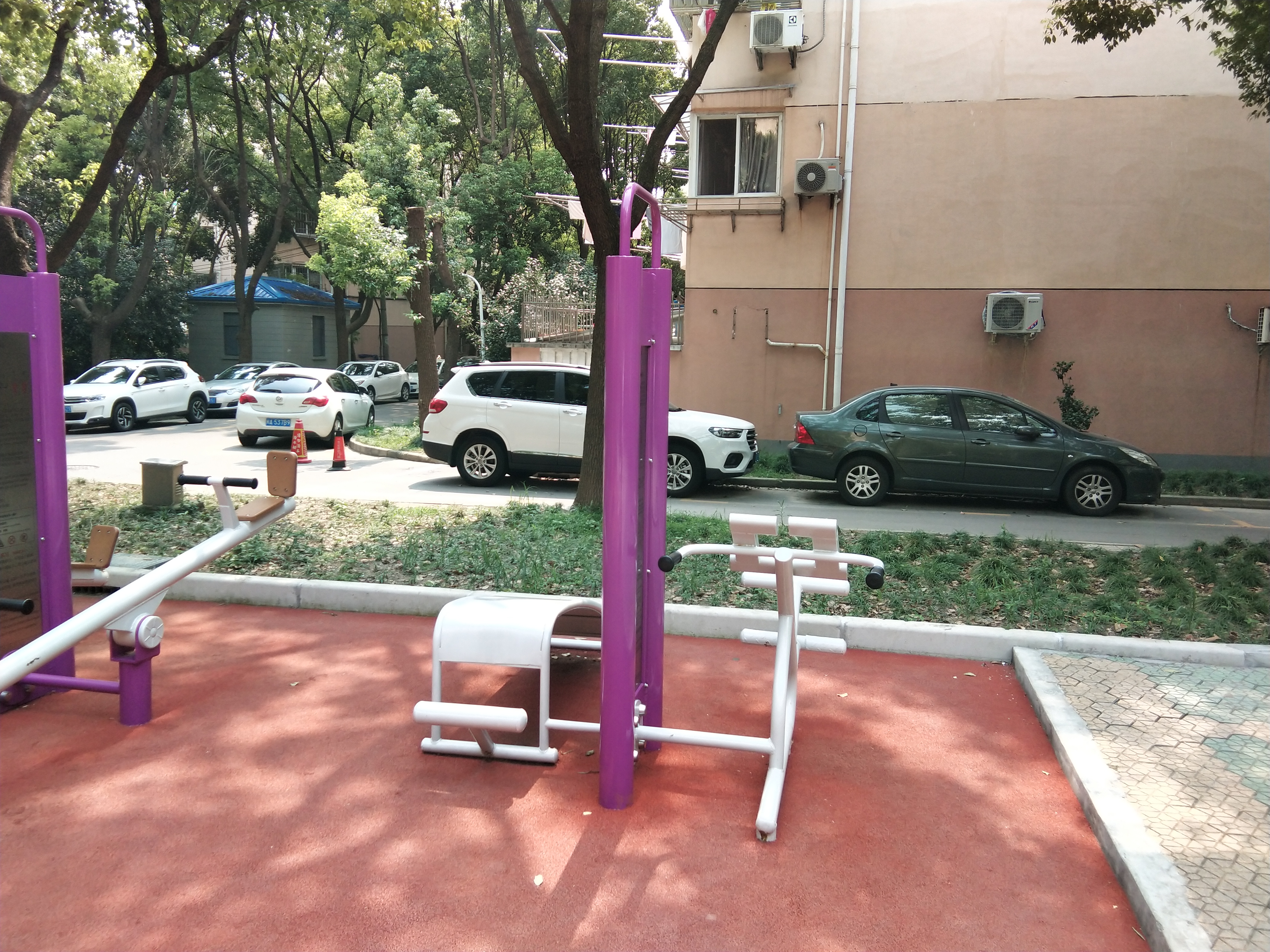 背肌腹肌訓(xùn)練器(兩站位) 背肌腹肌訓(xùn)練器(兩站位)