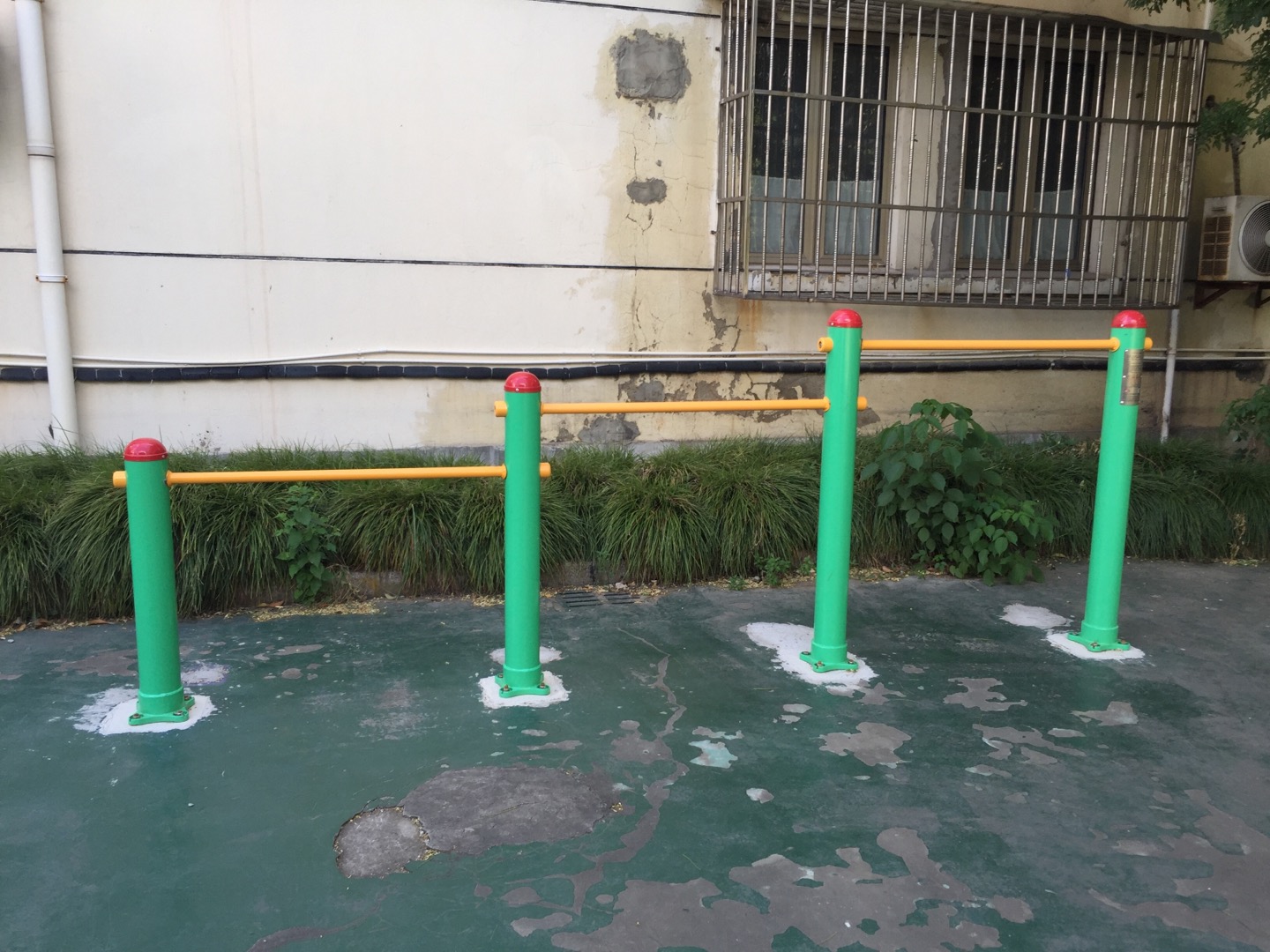 多聯壓腿架 多聯壓腿架