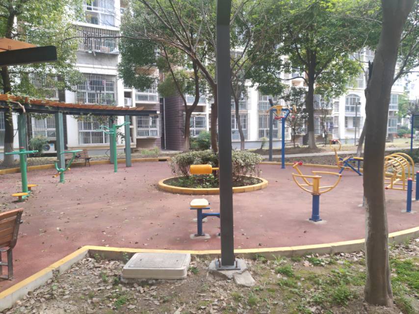 愛博二村健身點D