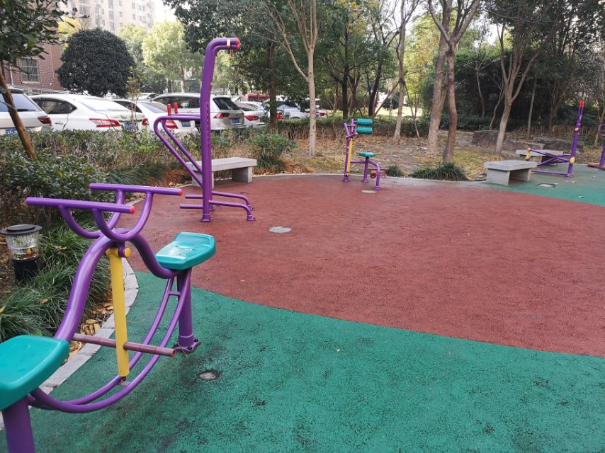 浦東三林鎮(zhèn)三彩路52弄健身點(diǎn)