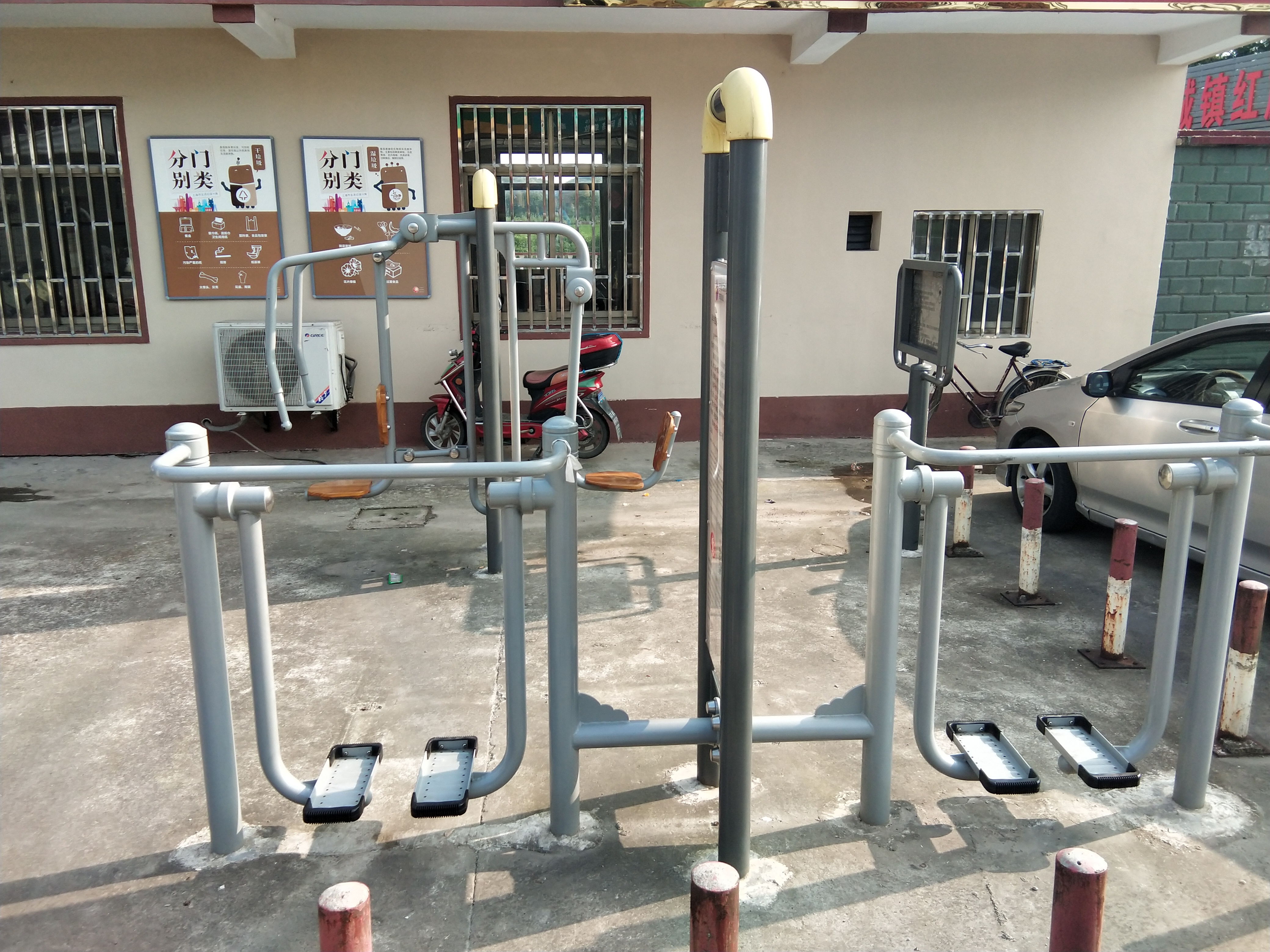 雙位太空漫步機